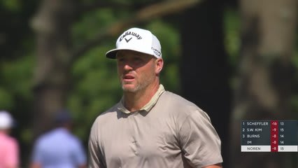 Alex Noren sinks 2-foot putt for birdie on No. 16 at FedEx St. Jude