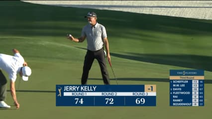 Jerry Kelly sinks a 21-foot birdie putt at THE PLAYERS