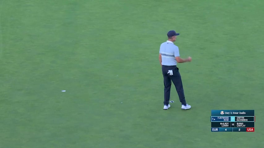 Justin Rose walks in sixth birdie in eight holes