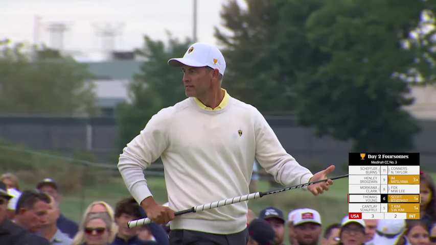 Scott/Bezuidenhout sinks a 44-foot birdie putt on No. 7 at the 2026 Presidents Cup
