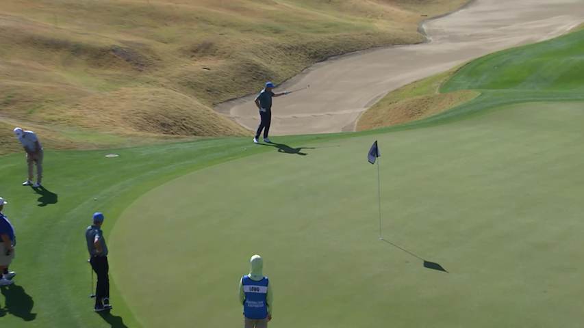 Kevin Streelman holes out 34-foot putt for birdie on No. 4 at The American Express