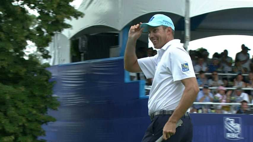 Matt Kuchar pours in a 31-foot putt for birdie at RBC Canadian