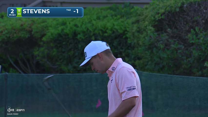 Sam Stevens sinks 11-foot putt for birdie on No. 2 at RBC Heritage