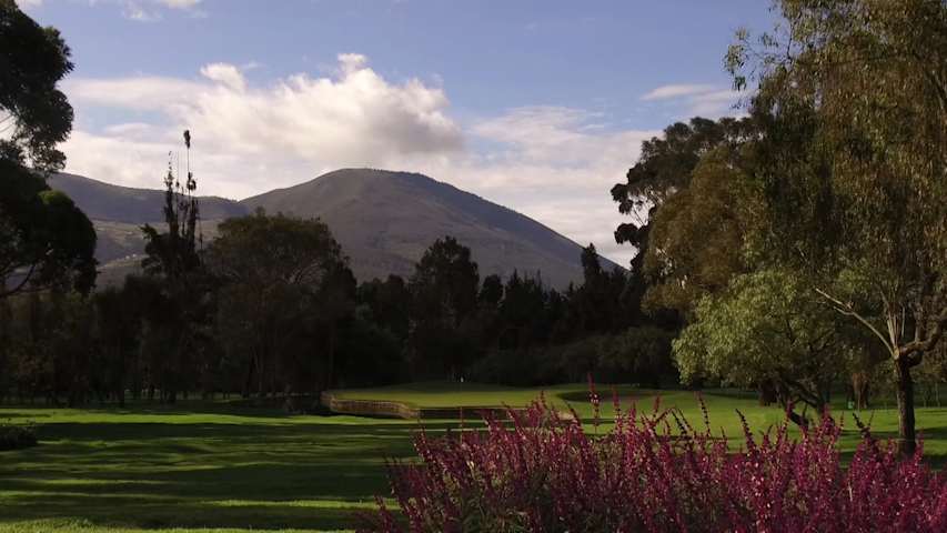 Horacio Leon takes clubhouse lead at Quito Open