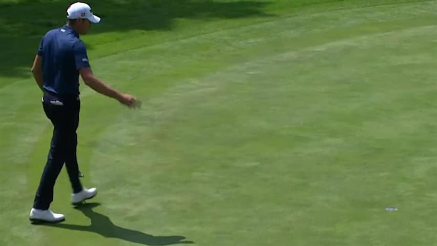Benjamin Hebert sinks birdie putt from the fringe at WGC-Mexico