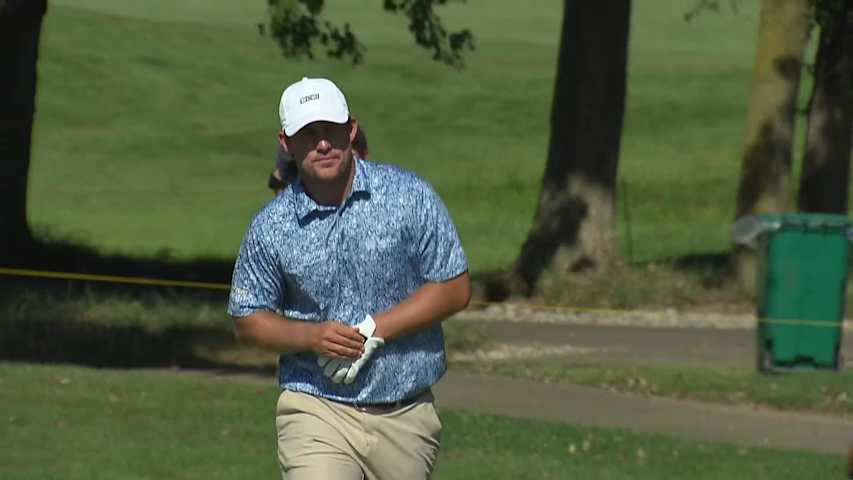 Zach Bauchou holes out for birdie on No. 12 at Simmons Bank Open