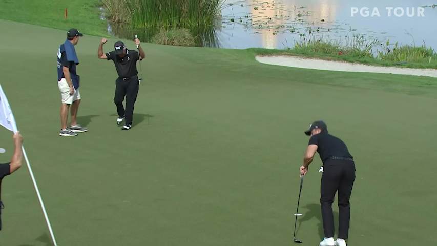 Gary Player rolls in birdie putt on No. 5 at PNC Championship