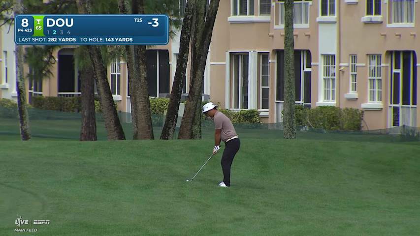 Zecheng Dou sinks 26-foot birdie putt on No. 8 at Cognizant Classic