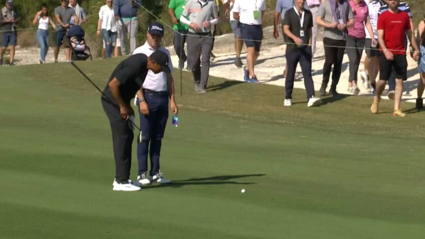Tournament host Tiger Woods teases Justin Thomas at Hero World Challenge 