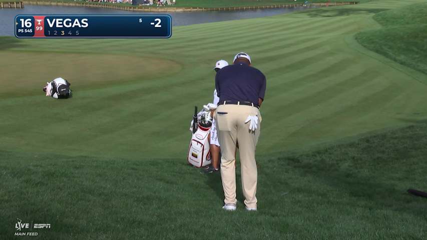 Jhonattan Vegas taps in from 3 feet for birdie on No. 16 at THE PLAYERS