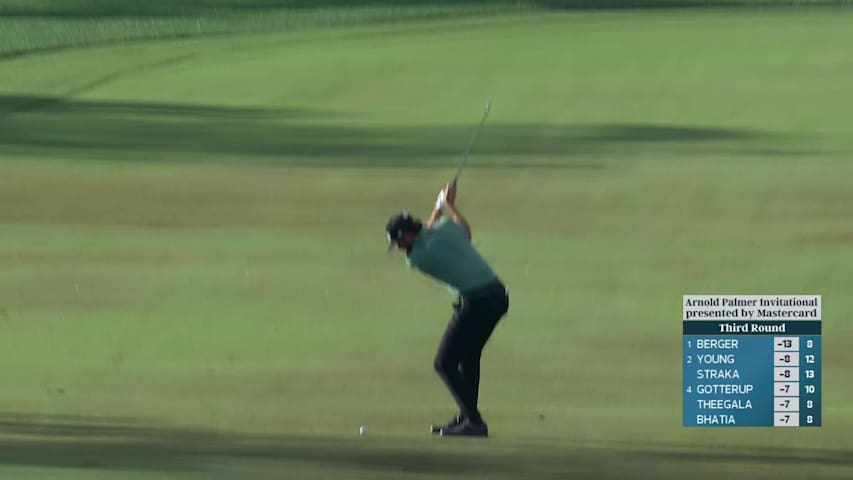 Cameron Young sinks 20-foot birdie putt on No. 13 at Arnold Palmer