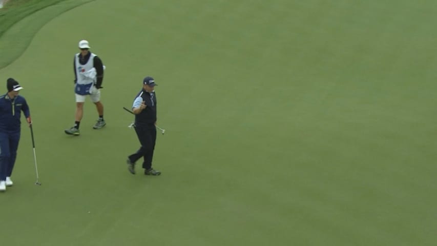 Dudley Hart fights mother nature for a tough par at Valero
