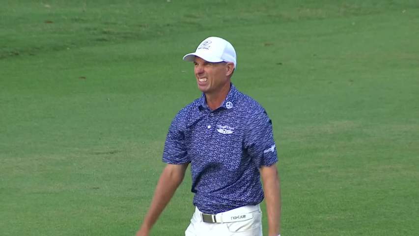 Steven Alker holes birdie at TimberTech Champ