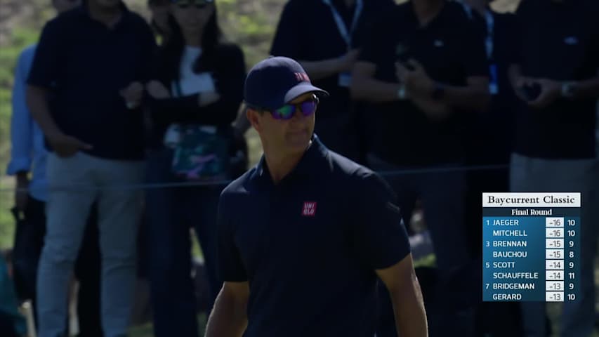 Adam Scott drains 25-foot birdie putt on No. 10 at Baycurrent