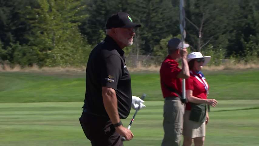 Darren Clarke makes birdie on No. 18 at Boeing Classic