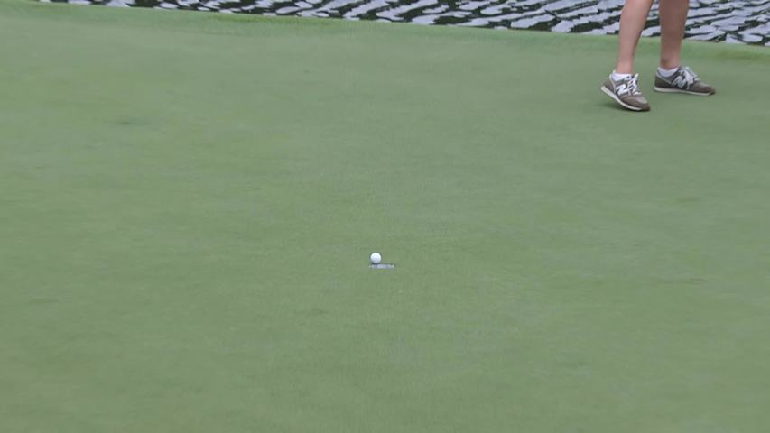 Freddie Jacobson makes eagle putt at Mitsubishi