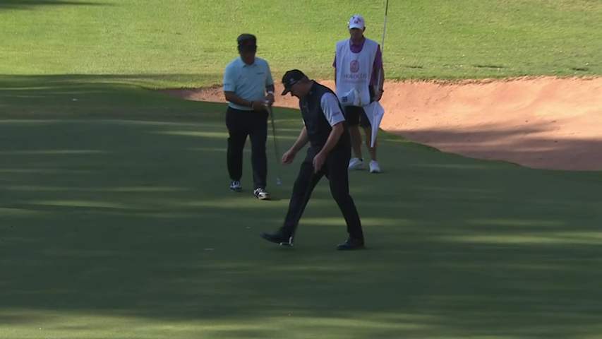 Paul Lawrie sends in birdie putt at Trophy Hassan II