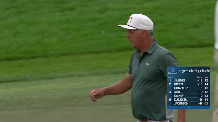 Freddie Jacobson makes birdie putt on No. 18 at Rogers Charity Classic