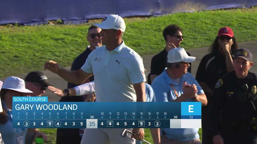 Gary Woodland sinks 34-foot birdie putt on No. 17 at Farmers