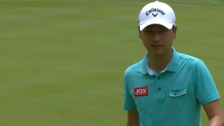Jeunghun Wang makes a fantastic read for birdie at CIMB