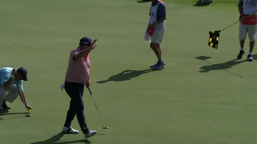 David Frost makes lengthy birdie putt at Mitsubishi