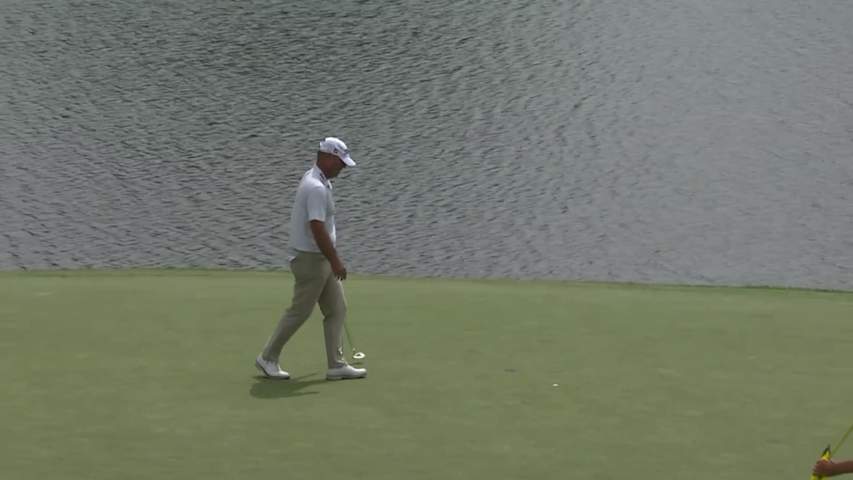 Ryan Armour sends in putt for birdie at Barbasol