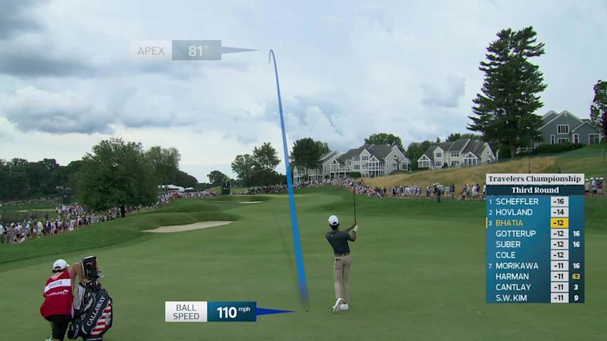 Akshay Bhatia sinks 21-foot birdie putt on No. 1 at Travelers
