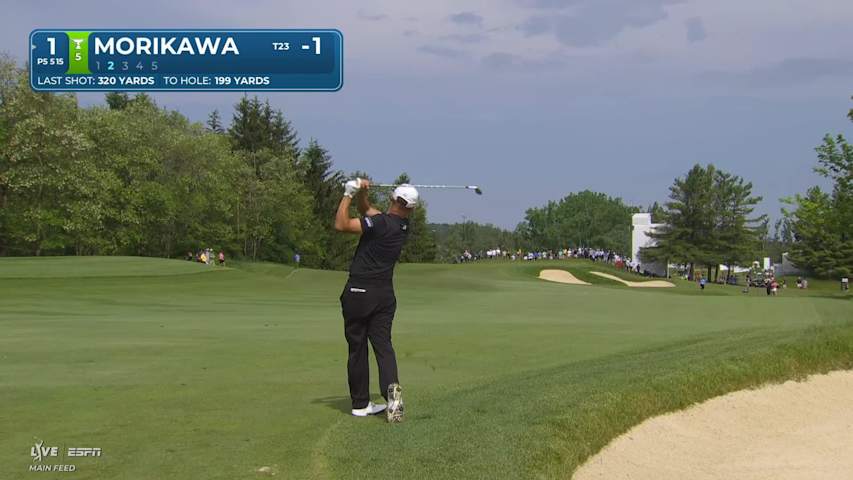 Collin Morikawa sinks 8-foot birdie putt on No. 1 at RBC Canadian