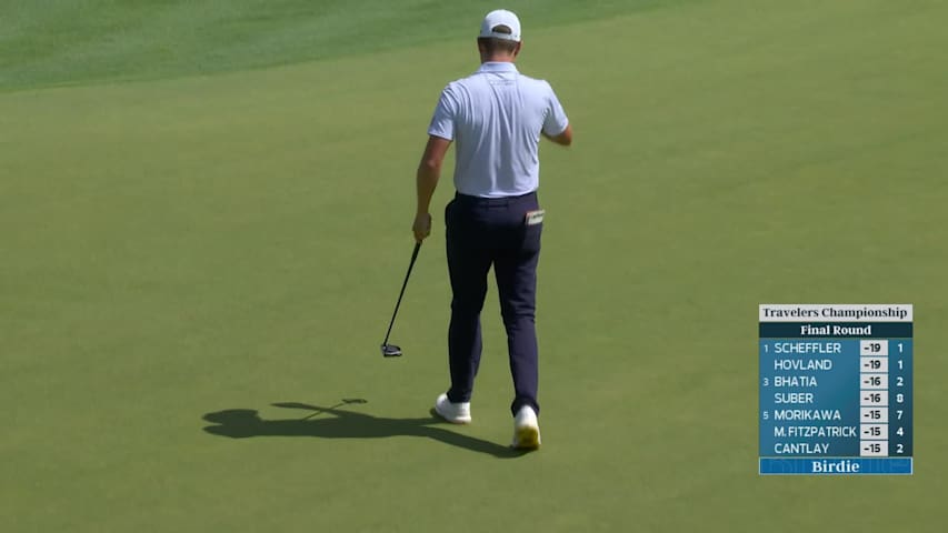 Ben Griffin sinks 15-foot birdie putt on No. 4 at Travelers