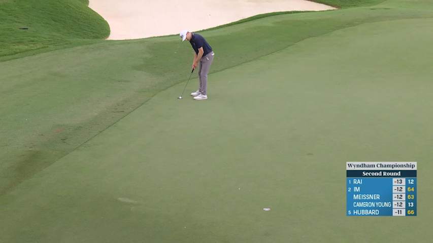 Brian Campbell sinks a 23-foot birdie putt on No. 18 at Wyndham