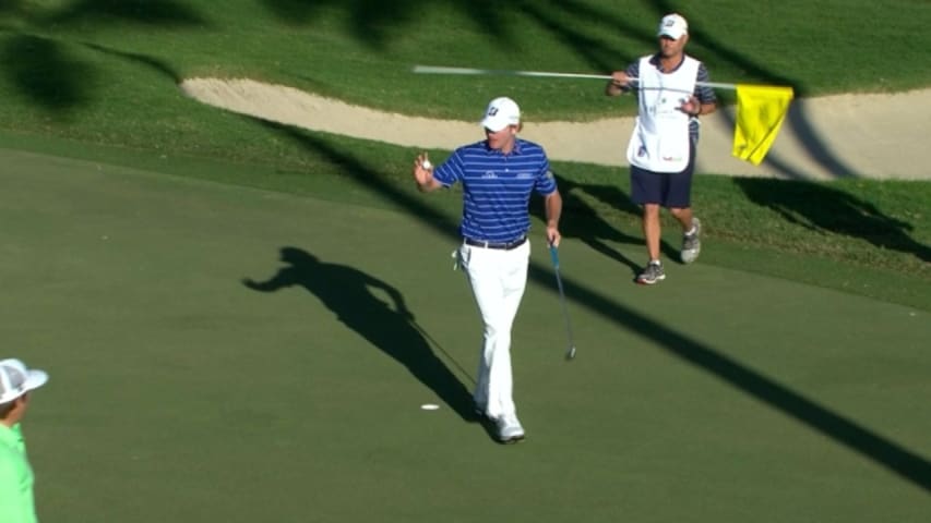 Brandt Snedeker’s approach leads to birdie at Sony Open