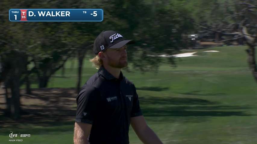 Danny Walker pours in 22-foot eagle putt on No. 1 at Valspar