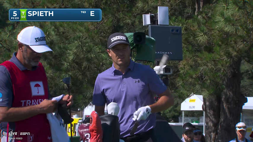 Jordan Spieth sends tee shot to 8 feet, sets up birdie at Travelers
