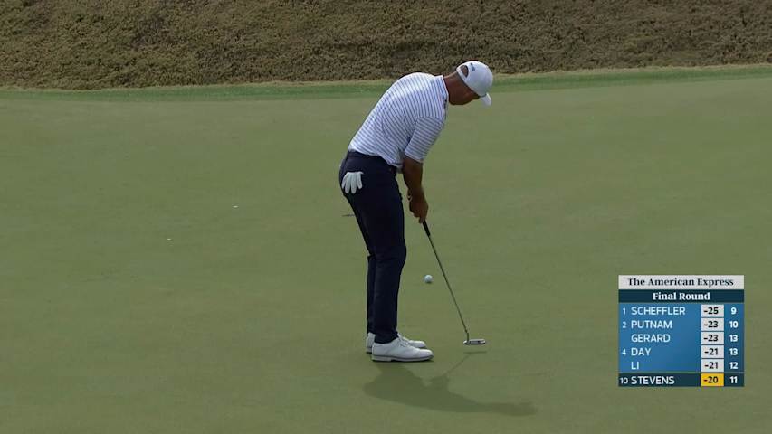 Sam Stevens pours in 21-foot birdie putt on No. 12 at The American Express