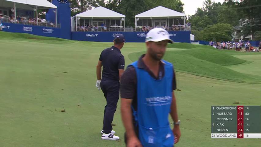 Gary Woodland sinks a 21-foot birdie putt on No. 17 at Wyndham