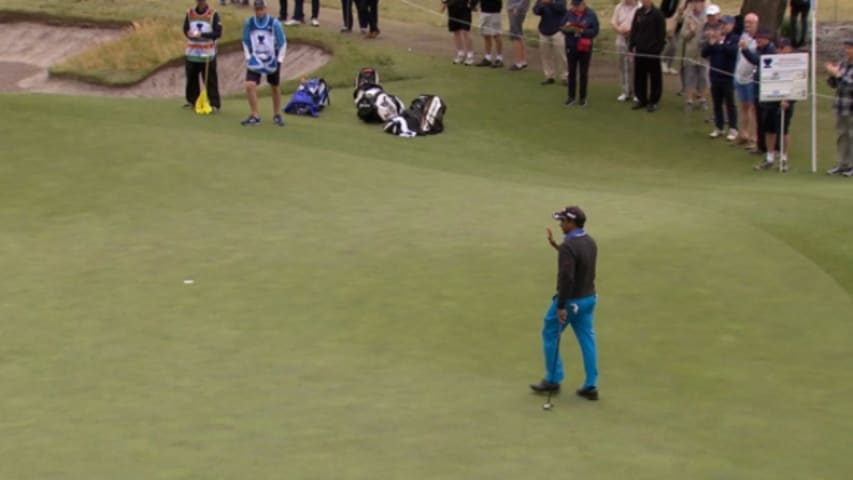 SSP Chawrasia pours in a 20-footer  at ISPS HANDA