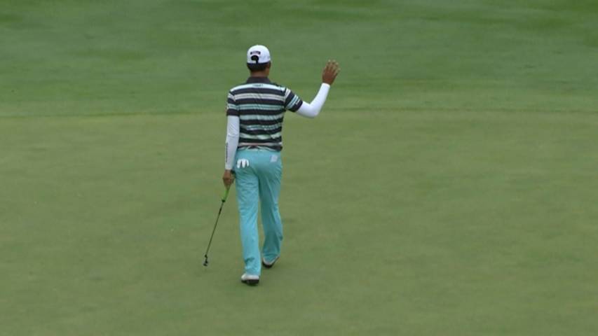 D.H. Lee converts 18-foot putt for birdie at Hotel Fitness