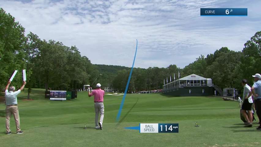 Steve Stricker makes birdie on No. 10 at Regions Tradition