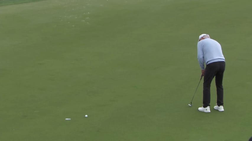 Mark O'Meara makes birdie putt at Galleri Classic