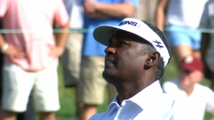 Vijay Singh birdies the 72nd hole at Quicken Loans