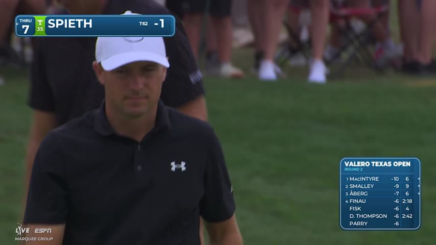Jordan Spieth drains 31-foot birdie putt on No. 16 at Valero