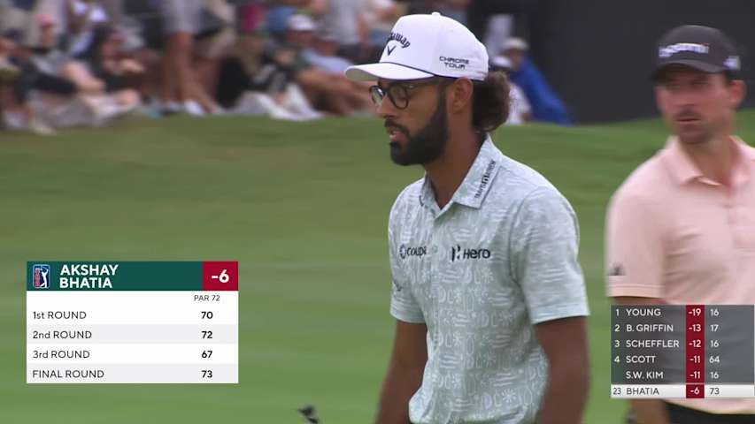 Akshay Bhatia sinks 11-foot birdie putt on No. 18 at Cadillac