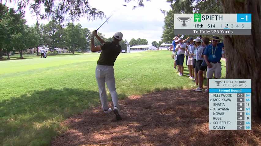 Jordan Spieth makes birdie on No. 16 at FedEx St. Jude