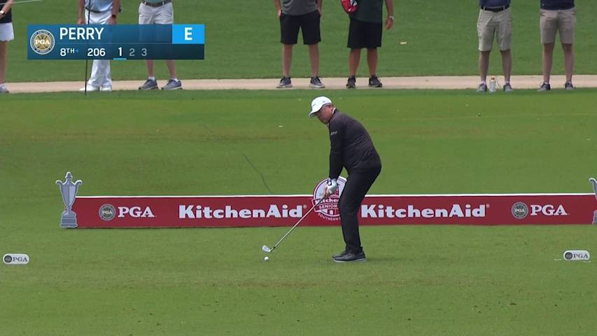 Kenny Perry uses nice tee shot to set up birdie at the KitchenAid Senior PGA