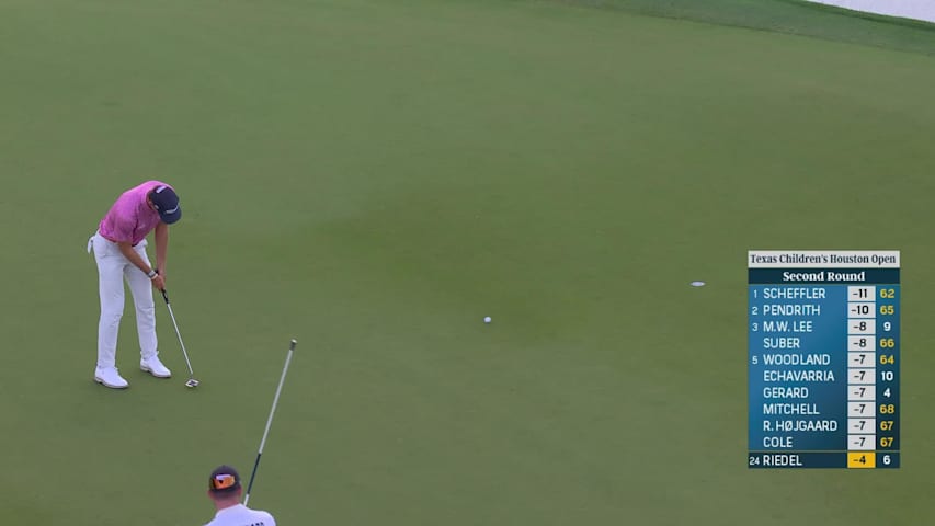 Matthew Riedel makes a 15-foot birdie putt at Houston Open