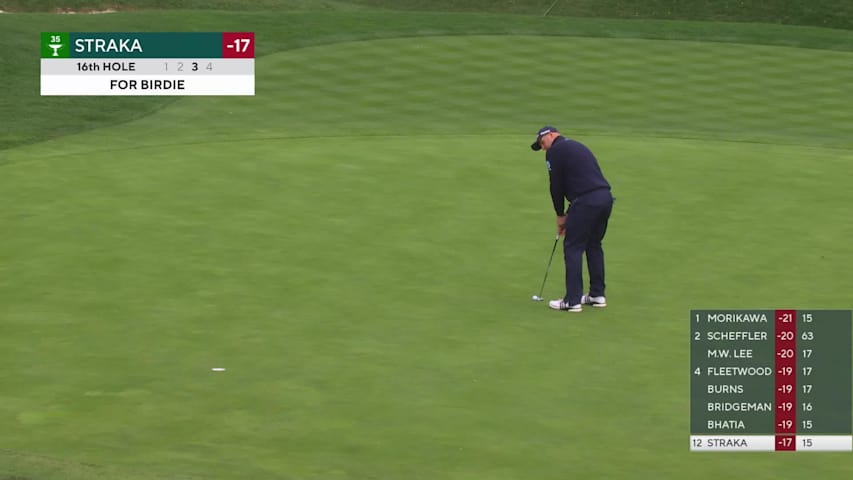 Sepp Straka drains 14-foot birdie putt on No. 16 at Pebble Beach