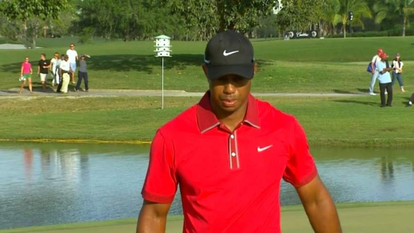 Tiger Woods pars No. 15 at Cadillac