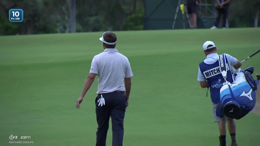 Keith Mitchell sinks 5-foot birdie putt on No. 10 at Sony Open