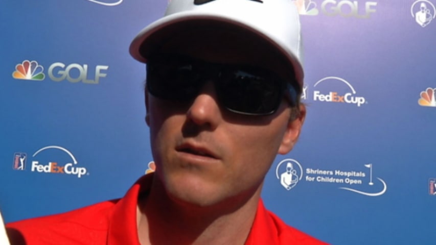 Russell Henley rolls in 21-footer for birdie at Shriners