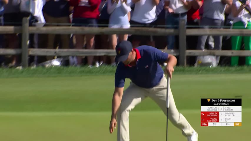 Burns/Clark sinks a 20-foot birdie putt on No. 1 at the 2026 Presidents Cup